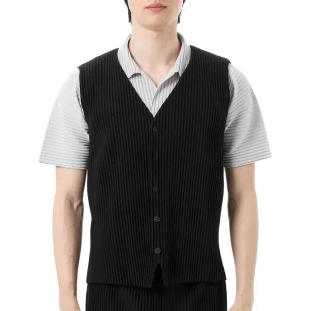 Homme Pliss Issey Miyake SS25 V