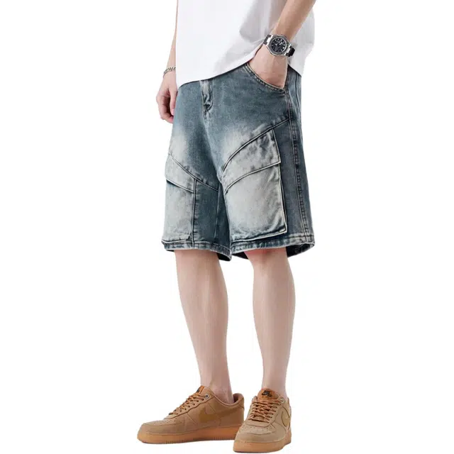 AWAO