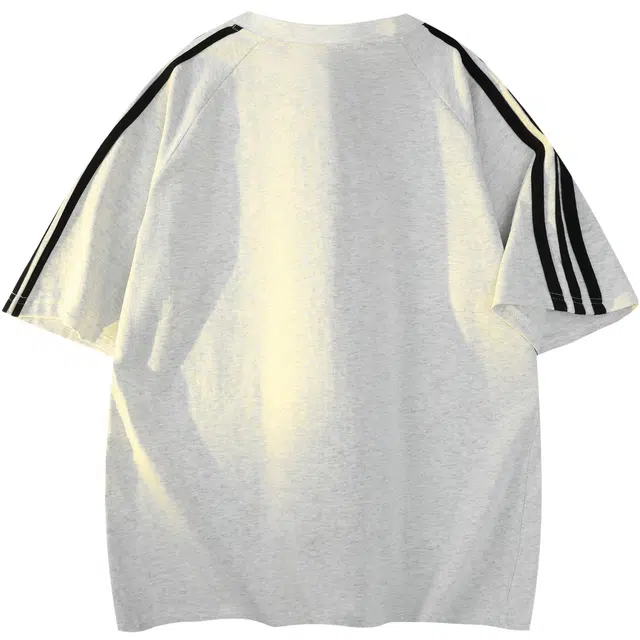 maxim's de paris T