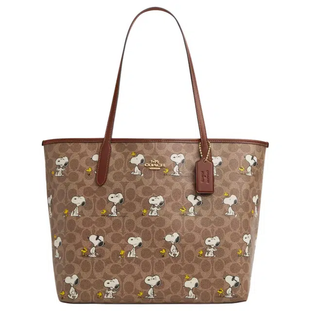 COACH x Peanuts Snoopy City 33 Tote