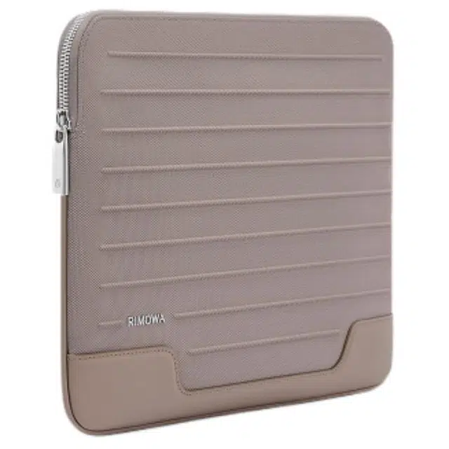 RIMOWA Never Still 5.5L