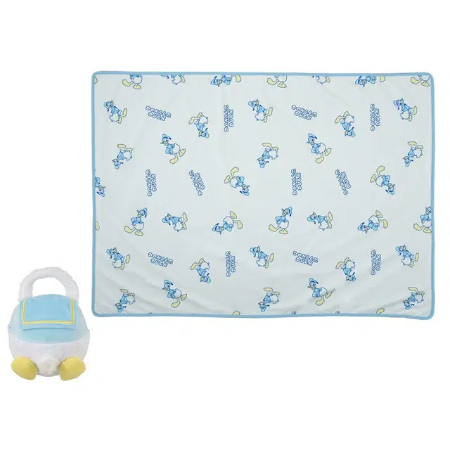 Disney x Disney store IP