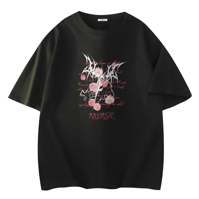 maxim's de paris T