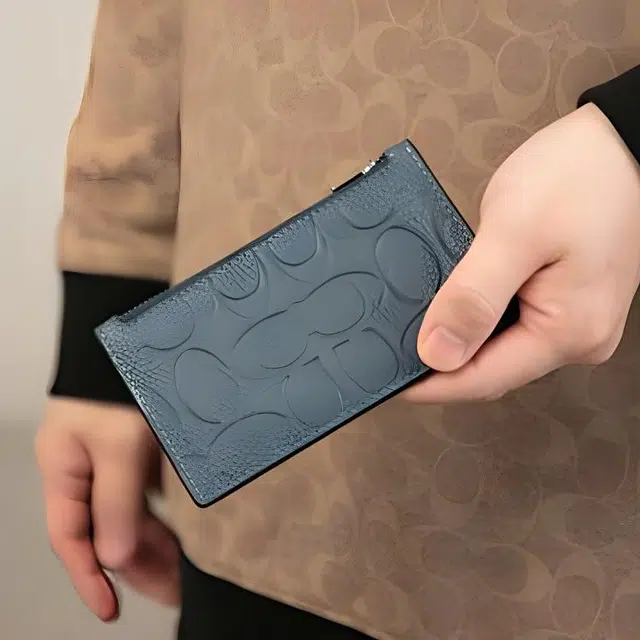 COACH Card Case 13 Logo