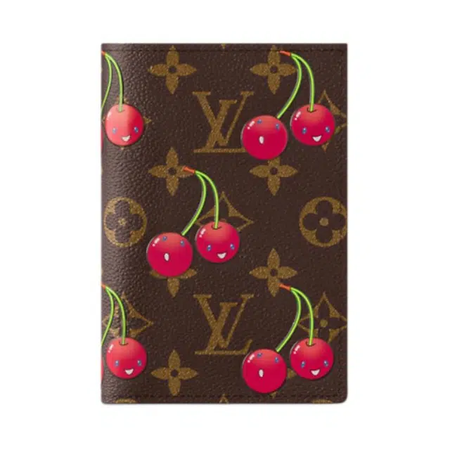 LOUIS VUITTON x COUV.PASSEPORT