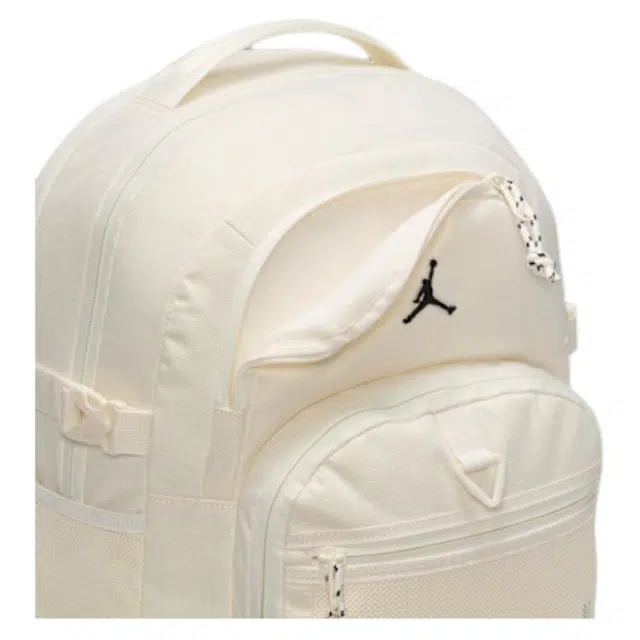Jordan 25L Blacktop Logo