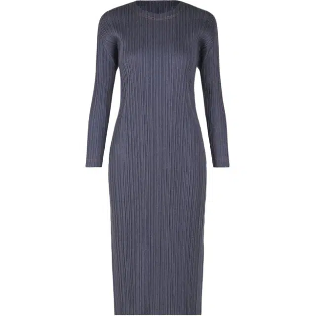 PLEATS PLEASE ISSEY MIYAKE