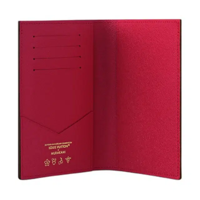 LOUIS VUITTON x COUV.PASSEPORT