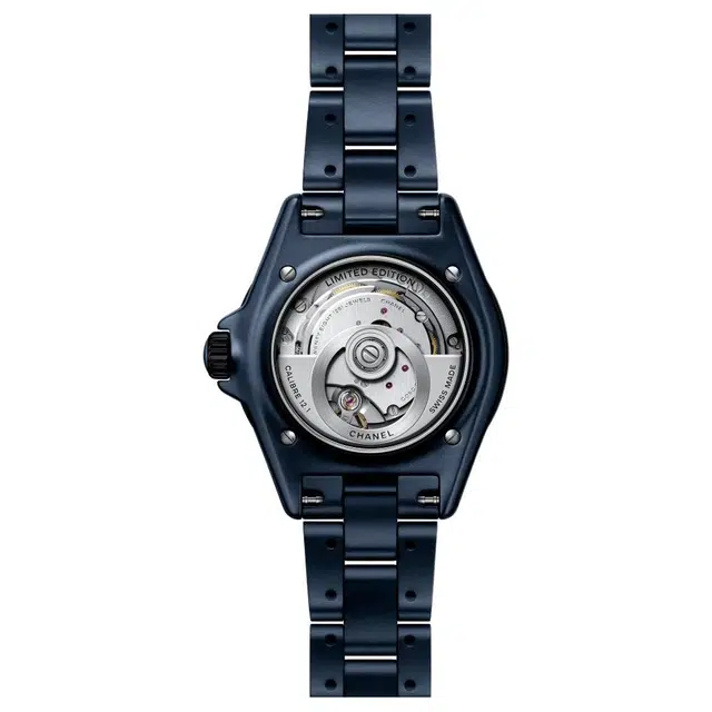 CHANEL J12 38mm 200