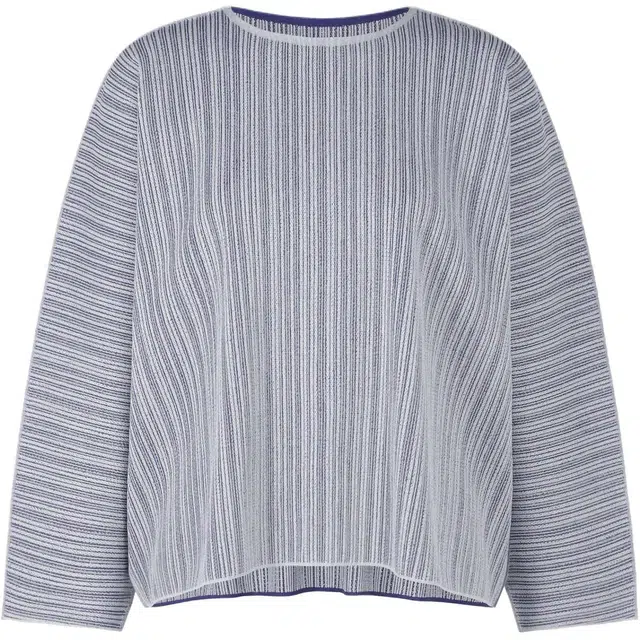 PLEATS PLEASE ISSEY MIYAKE T