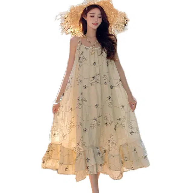 黛尔佳人 法式茶歇重工提花小个子气质海边度假宽松长裙吊带连衣裙 女款