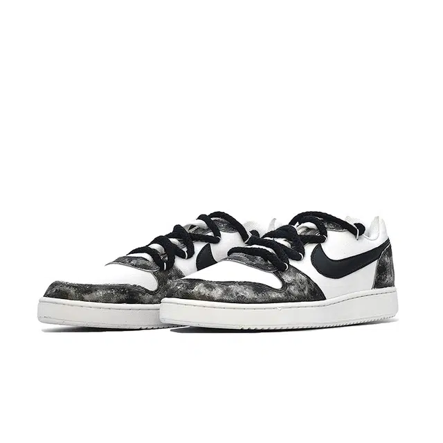 Nike EBERNON
