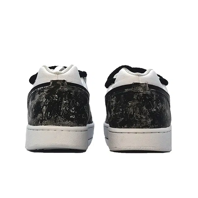 Nike EBERNON