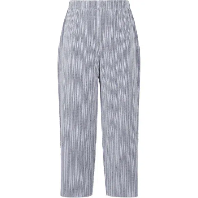 PLEATS PLEASE ISSEY MIYAKE