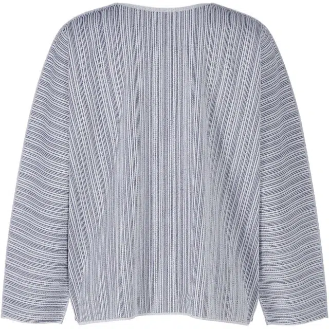 PLEATS PLEASE ISSEY MIYAKE T