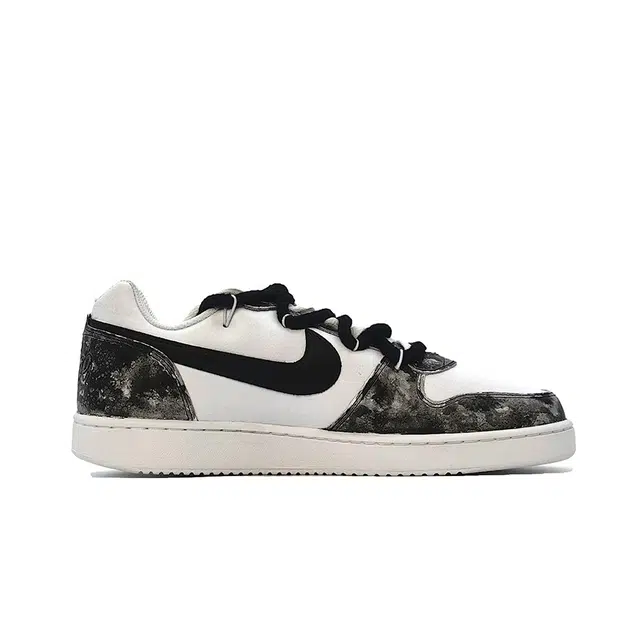 Nike EBERNON