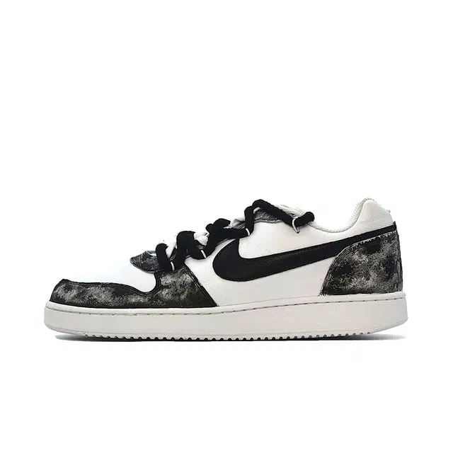 Nike EBERNON