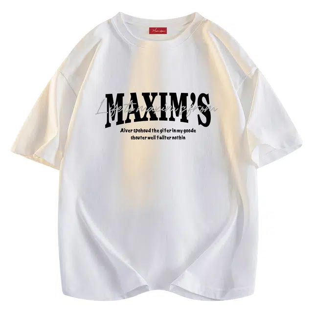maxim's de paris logoT