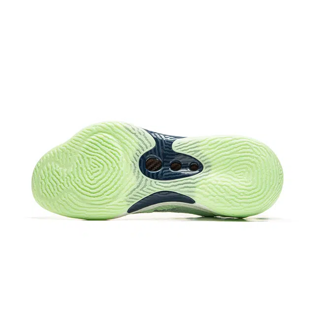 LiNing ULTRA LOW
