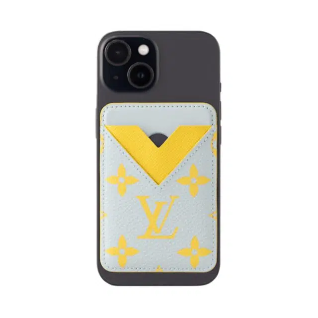 LOUIS VUITTON Magnetic Monogram Glow