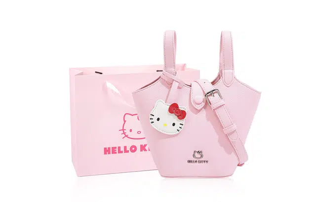 MESUCA Sanrio kitty PU