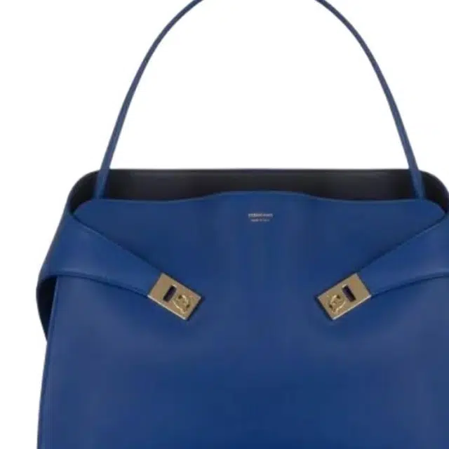 FERRAGAMO Hug