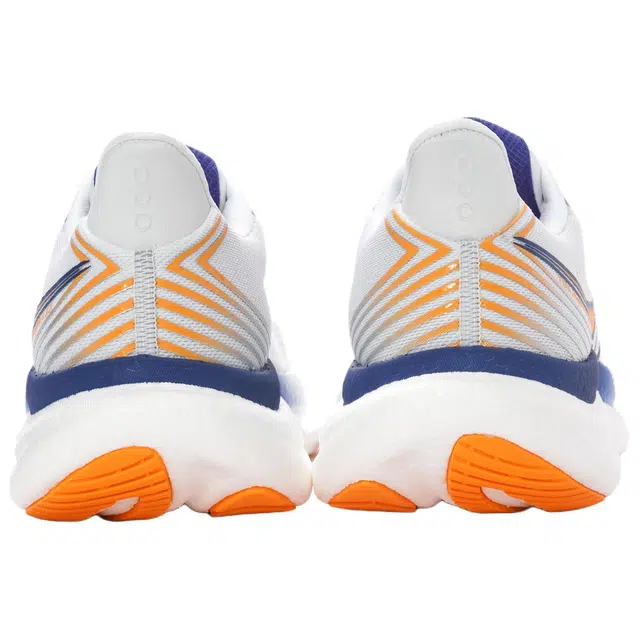 Saucony Triumph 23