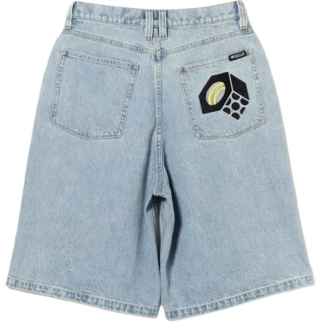 beams x MOUNTAIN HARDWEAR SS25 logo