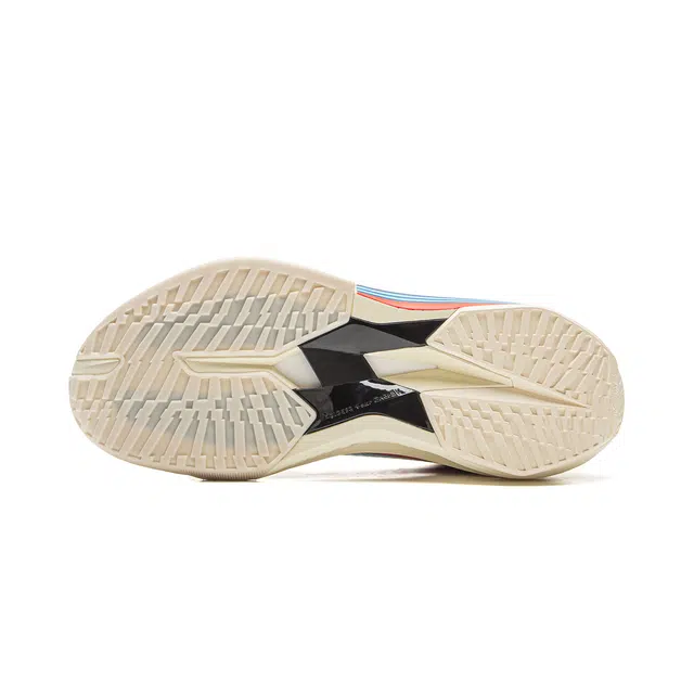 LiNing ULTRALIGHT 2025