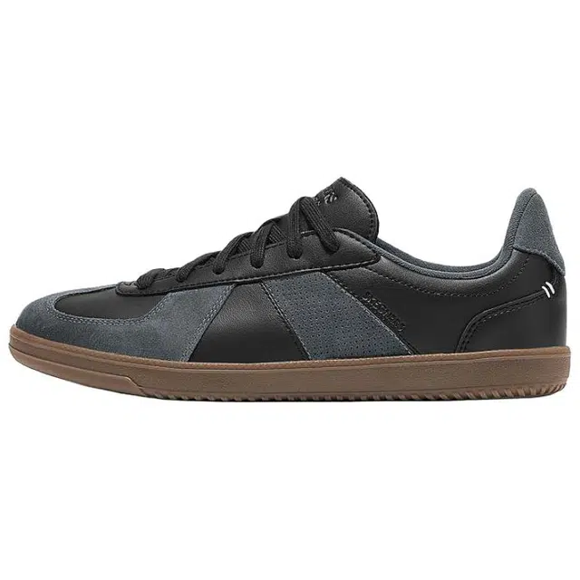 Skechers Court Classics