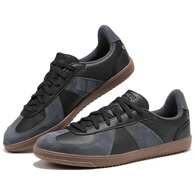 Skechers Court Classics