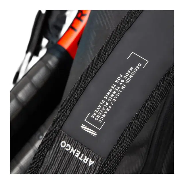 DECATHLON Artengo 65L Logo