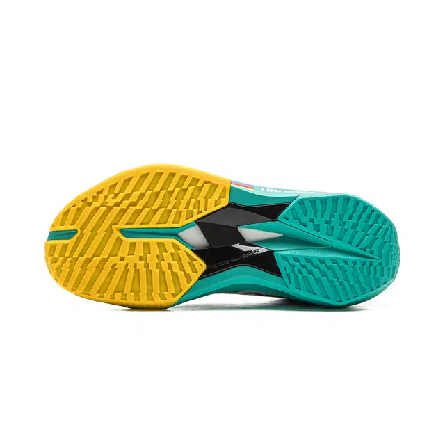 LiNing ULTRALIGHT 2025