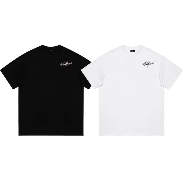 UNthemed T