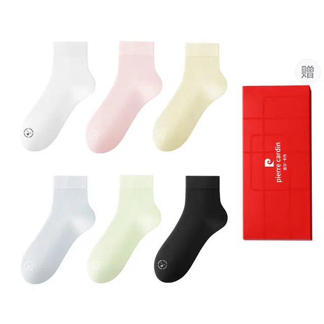 PIERRE CARDIN 6