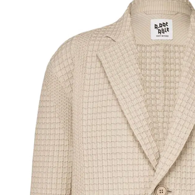 ISSEY MIYAKE