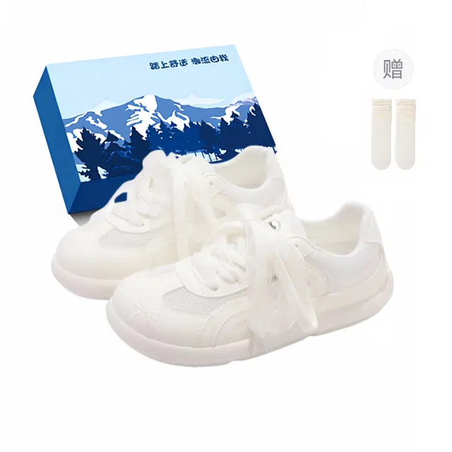 小鹿米利 小白鞋芭蕾风德训鞋薄款软底不累脚 耐磨透气 低帮 板鞋 女 米白色