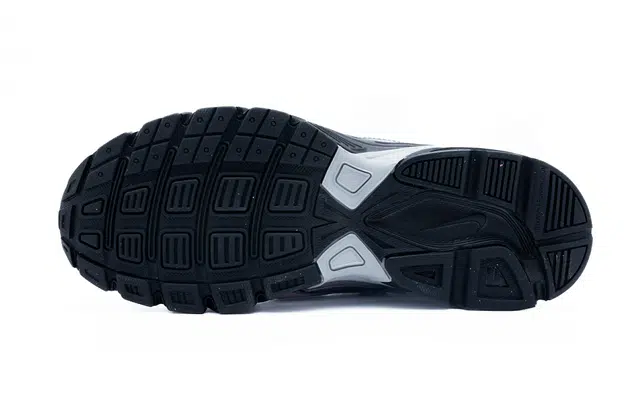 Nike Initiator