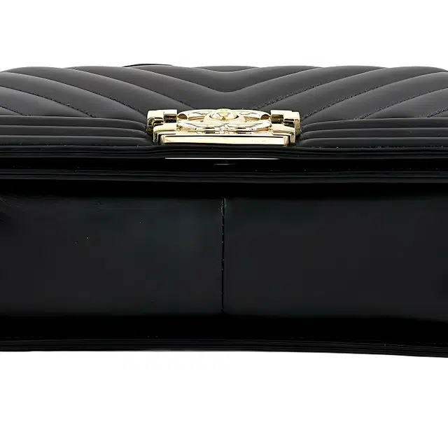 CHANEL LEBOY V