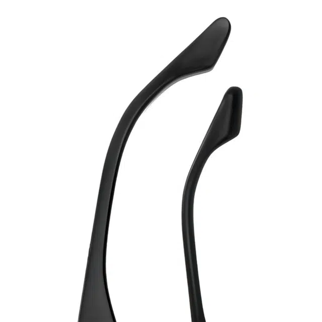 TR