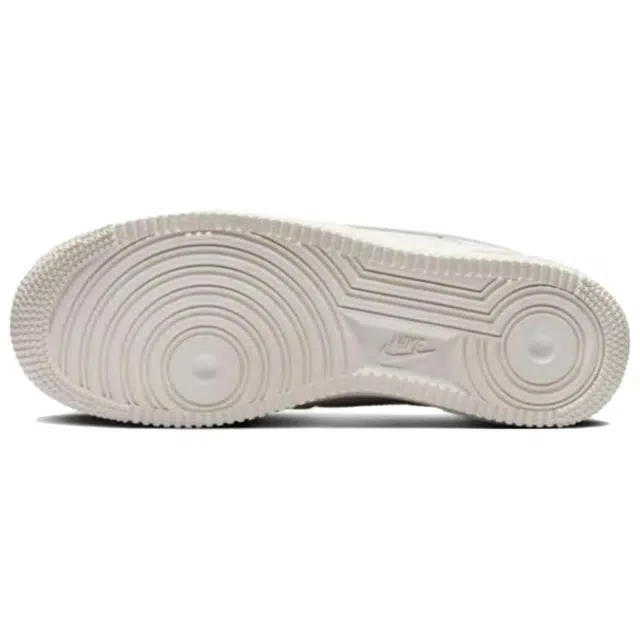 Nike Air Force 1 Low Cream