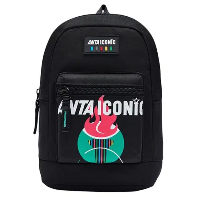 安踏儿童 新年龙服 织物 斜挎单肩包 儿童款 黑色