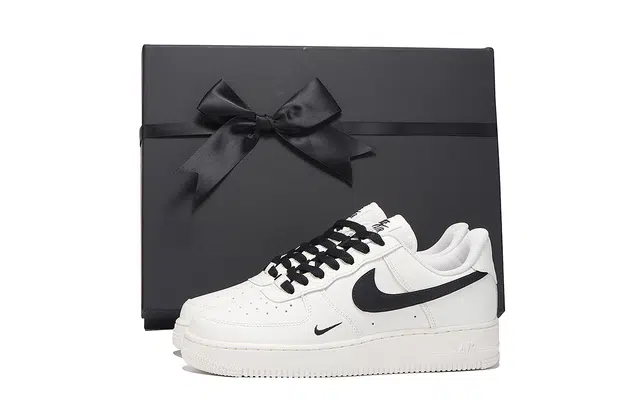 Nike Air Force 1 Low Cream