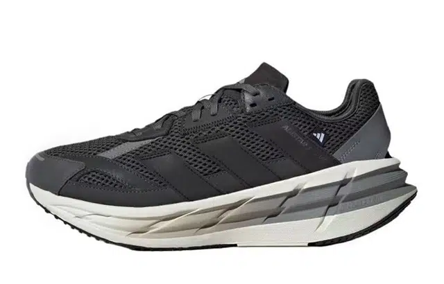adidas ADISTAR 3
