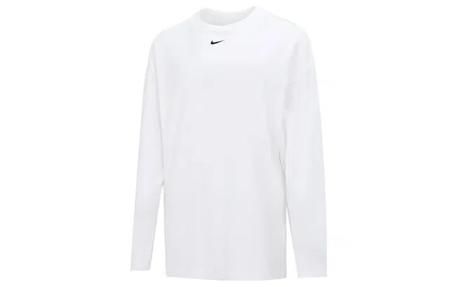 Nike Sportswear Essential Logo