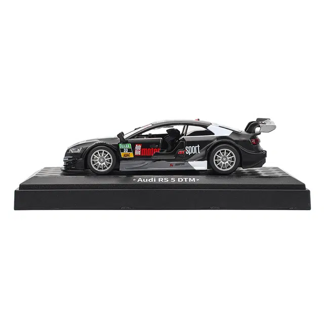 143 RS5 DTM