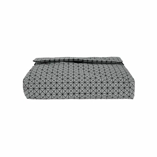 ISSEY MIYAKE Kuro