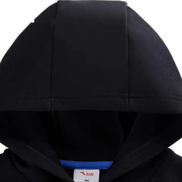安踏儿童卫衣 连帽舒适亲肤 基础黑 青少年