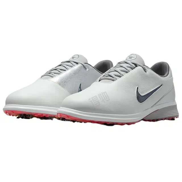 Nike Victory Tour 4