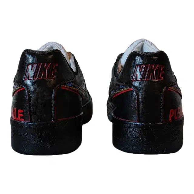 Nike Court Royale 2